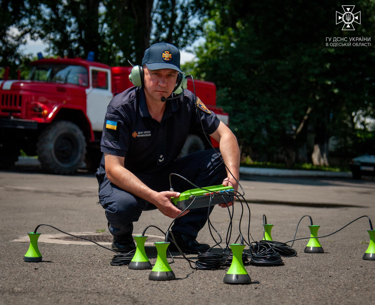 Одеські рятувальники отримали нове обладнання для пошуку потерпілих під завалами
