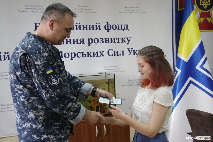 15-річна волонтерка «Ведмедик» отримала нагороду Головнокомандувача ЗС України
