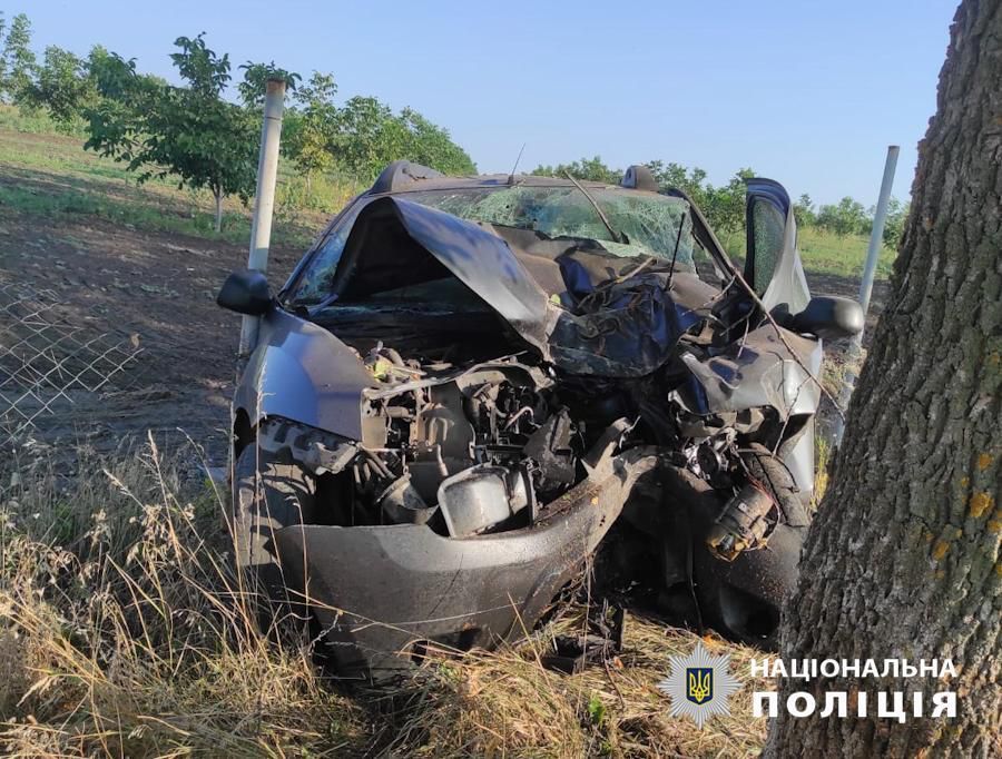 На Одещині сталася смертельна аварія: загинув 61-річний чоловік (фото)