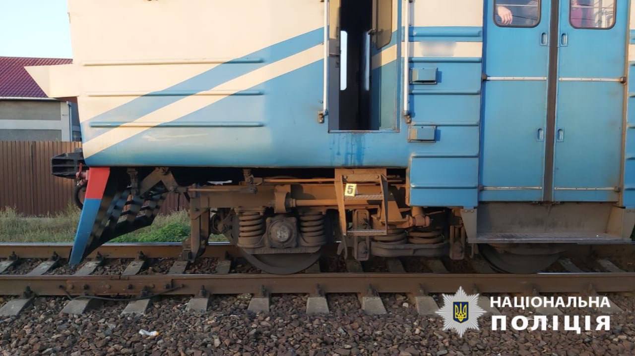 В Одесі під колесами потягу загинула жінка
