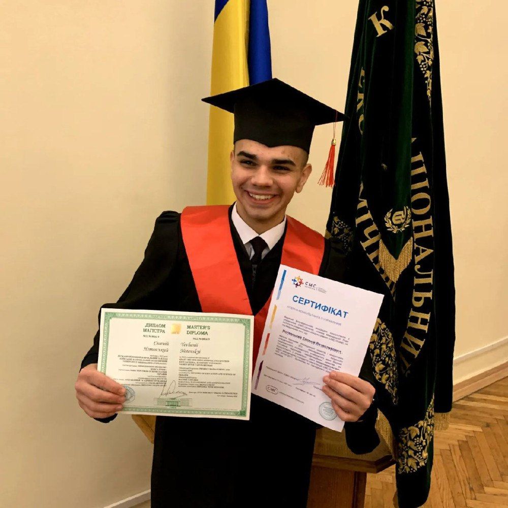П'ять дипломів у 24 роки: випускник одеських вузів претендує на рекорд України