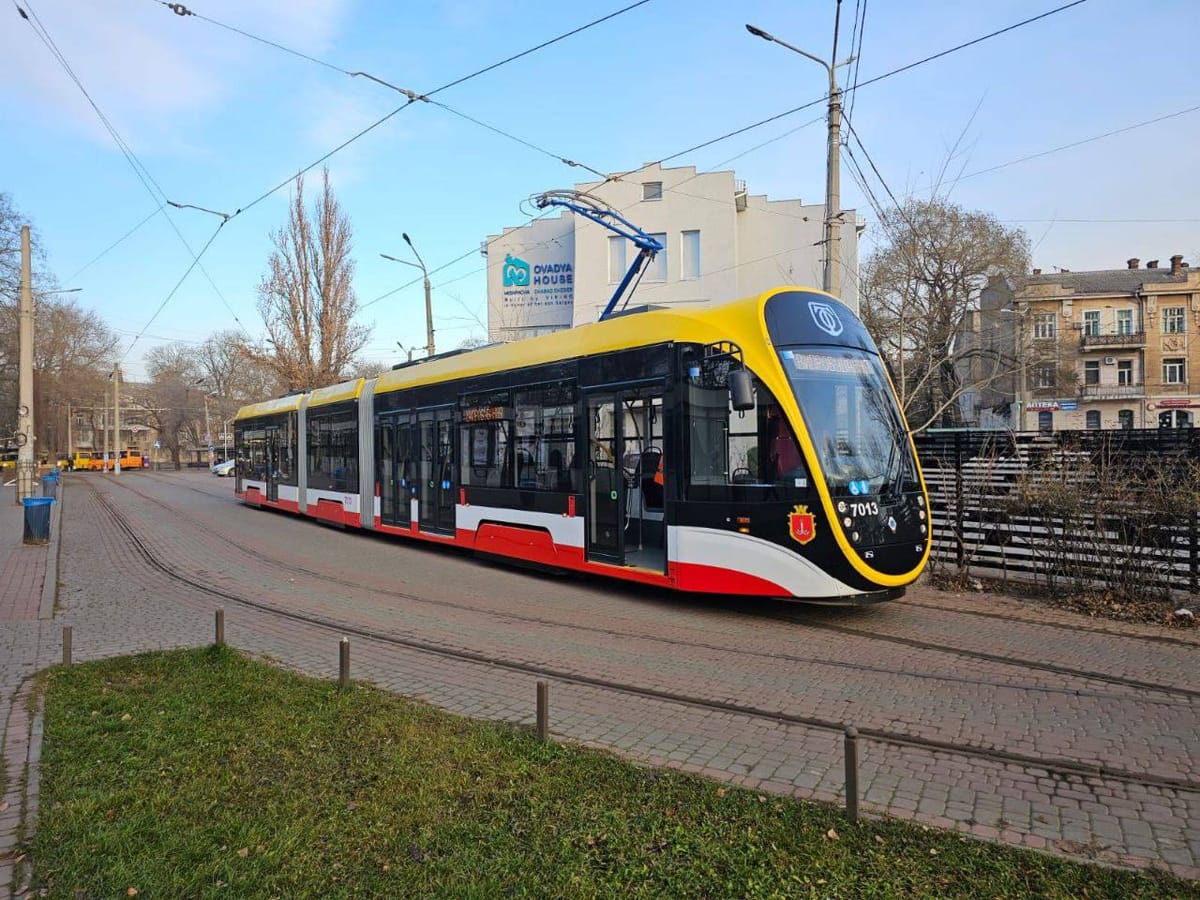 Сьогодні новий трьохсекційний трамвай вперше вийде на маршрут №17