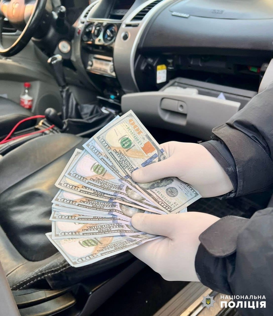 На Одещині посадовця Держспоживслужби затримали на 1000 доларів хабаря
